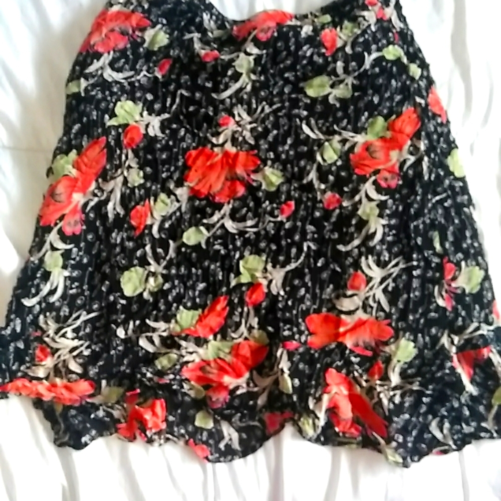 Skirt flower design
